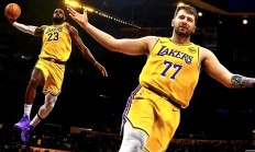 爱游戏直播-湖人114比104战胜尼克斯，喜迎四连胜的简单介绍