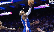 爱游戏娱乐-包含勇士主场惜败鹈鹕，库里28分成最大亮点的词条