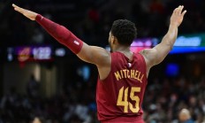 爱游戏官方登录入口-爵士击败国王，米切尔砍下30分