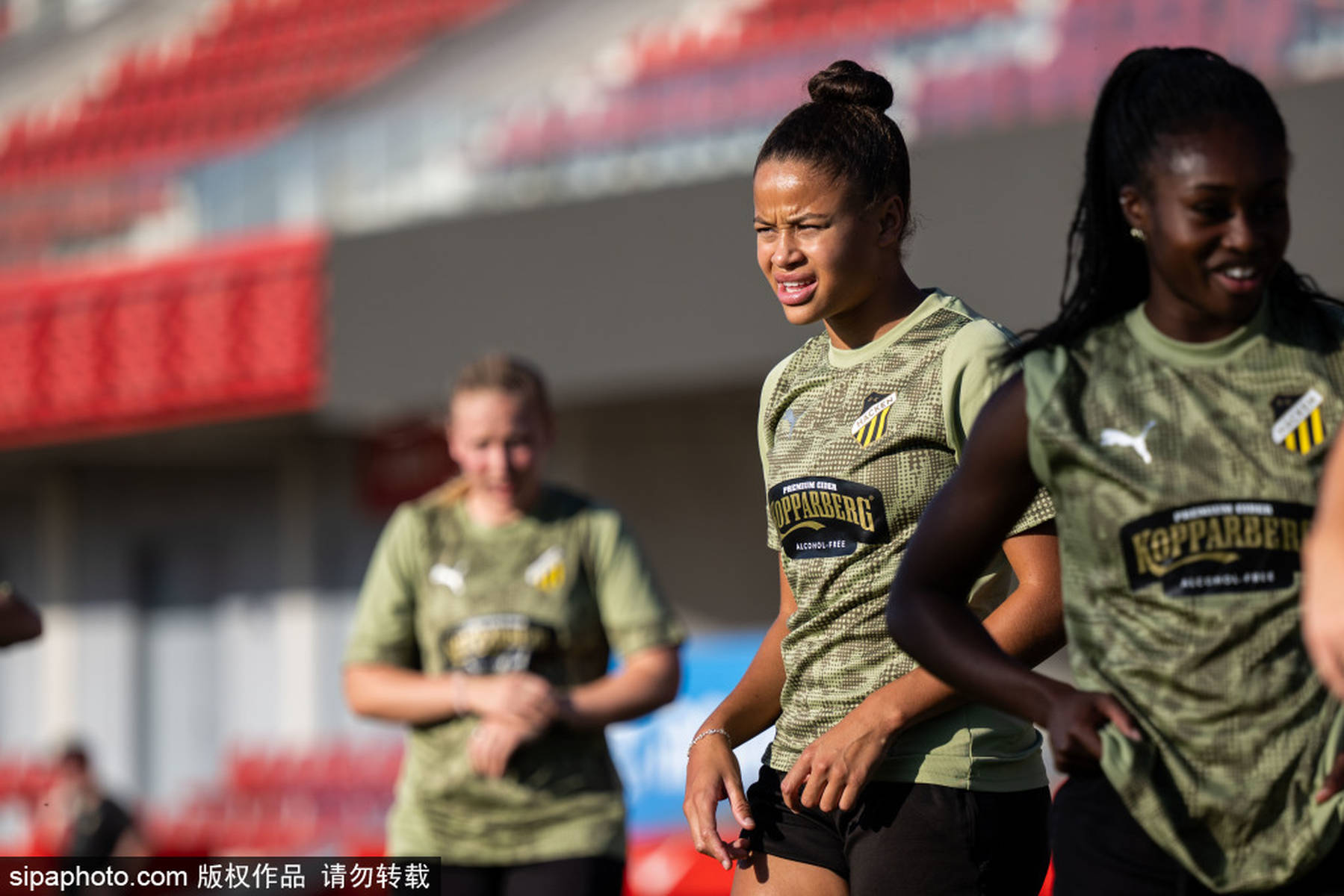 瑞典队在女足赛场上保持了全胜表现 瑞典队在女足赛场上保持了全胜表现